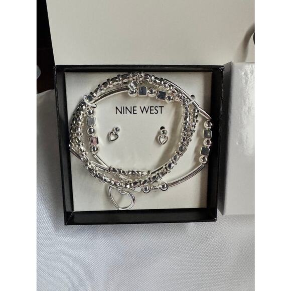 Nine West Silver-Toned Bracelet & Heart Earring Jewelry Gift Set NIB - Picture 1 of 9
